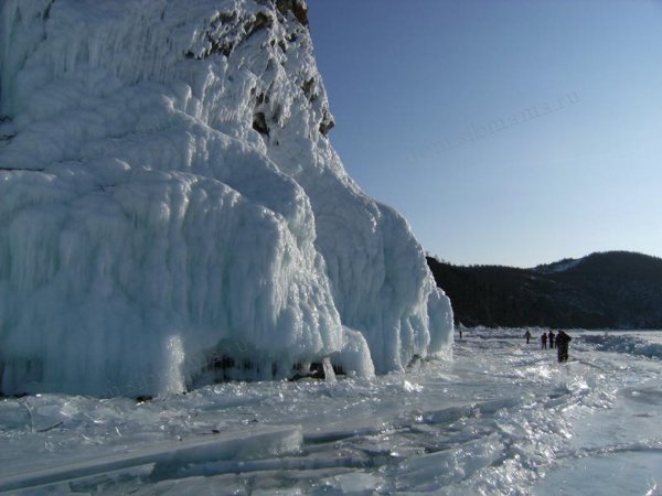 Зимний подход на Байкал