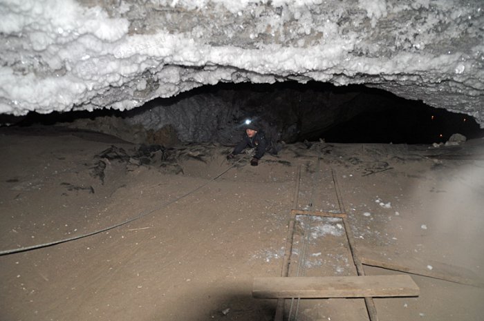 Пещеры Хэттей мокрая пещера спуск