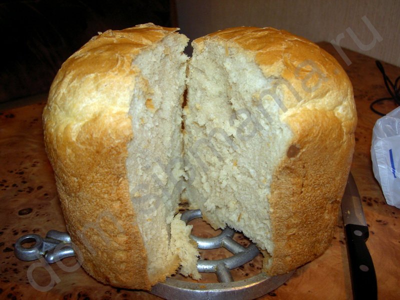 Вкусный хлеб в мультиварке рецепты. Булка в хлебопечке. Вкусный хлеб в хлебопечке. Французская булка в хлебопечке. Хлеб булка из хлебопечки.