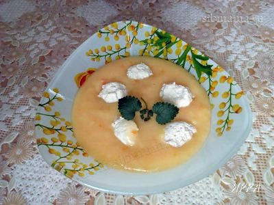 Молочный картофельный суп с куриными клёцками