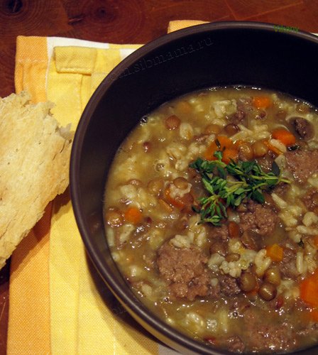 Суп с мясным фаршем, чечевицей и рисом