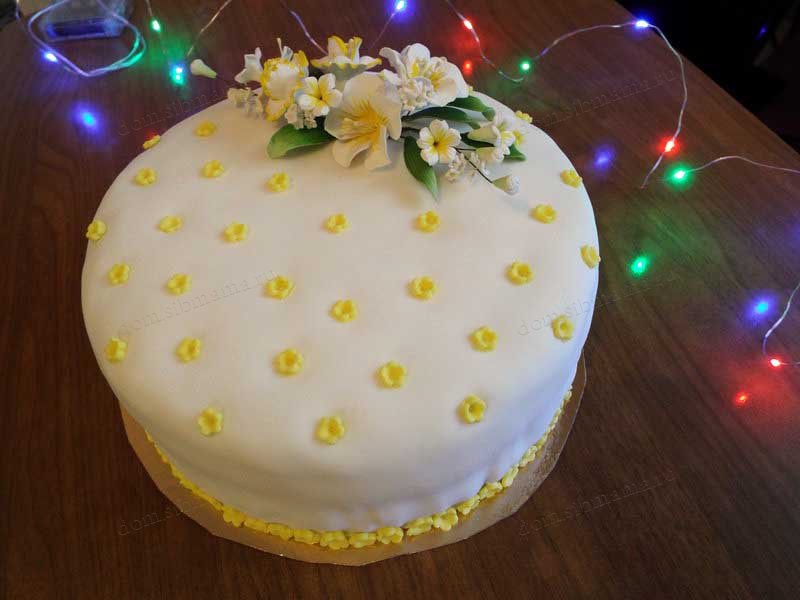 Торт с лимонным курдом и сюрпризом
