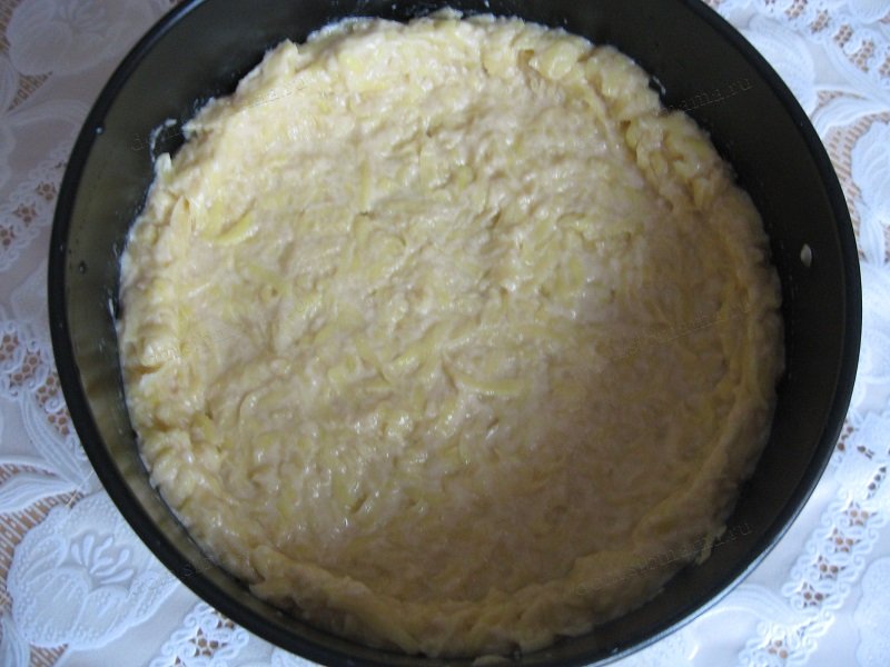 Открытый пирог из картофельного теста