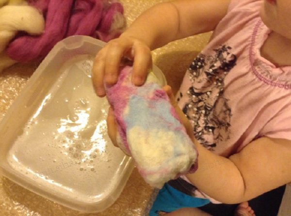 Валяние мыла-мочалки с детьми