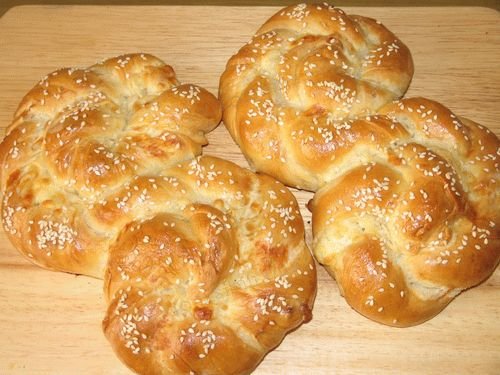 Сербский хлеб с брынзой “Саралие” 