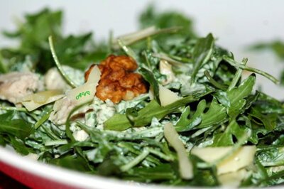 Витаминные салаты со свежей зеленью