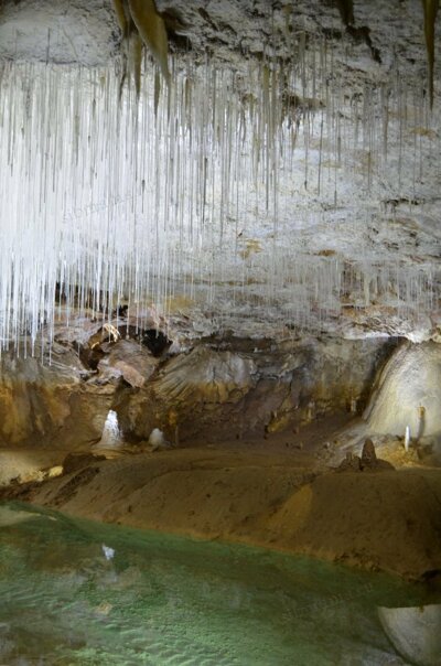 Пещера Шоранж