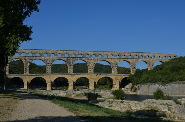 Пон-дю-Гар (Pont du Gard)
