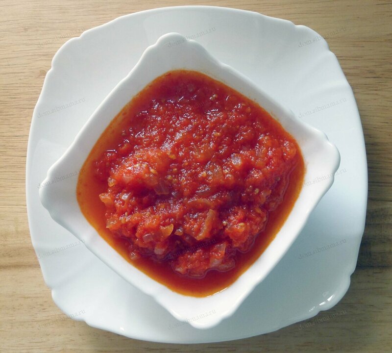 Томатно-луковый острый соус
