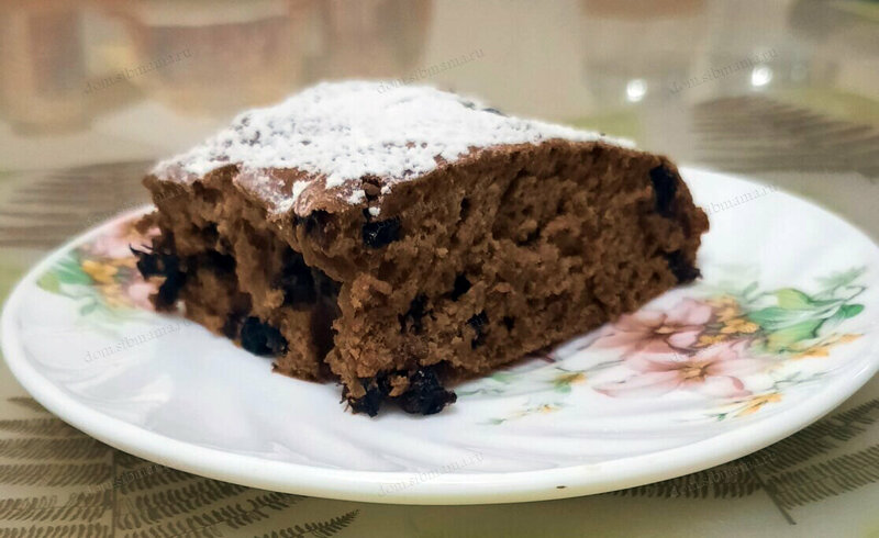 Постный пирог с кофе и черносливом